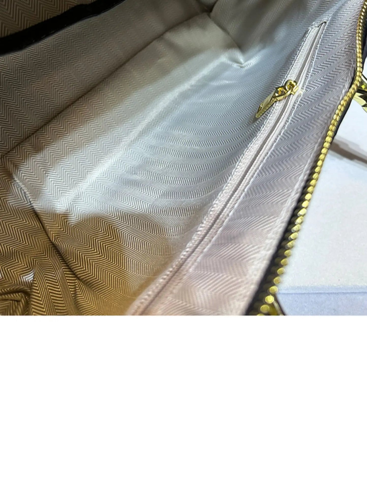 Leather Crocodile Pattern Handbag New Fashion Shoulder Large Capacity Crocodile Pillow Bags for Women Bolso Marca Lujo - SN Wigs & More