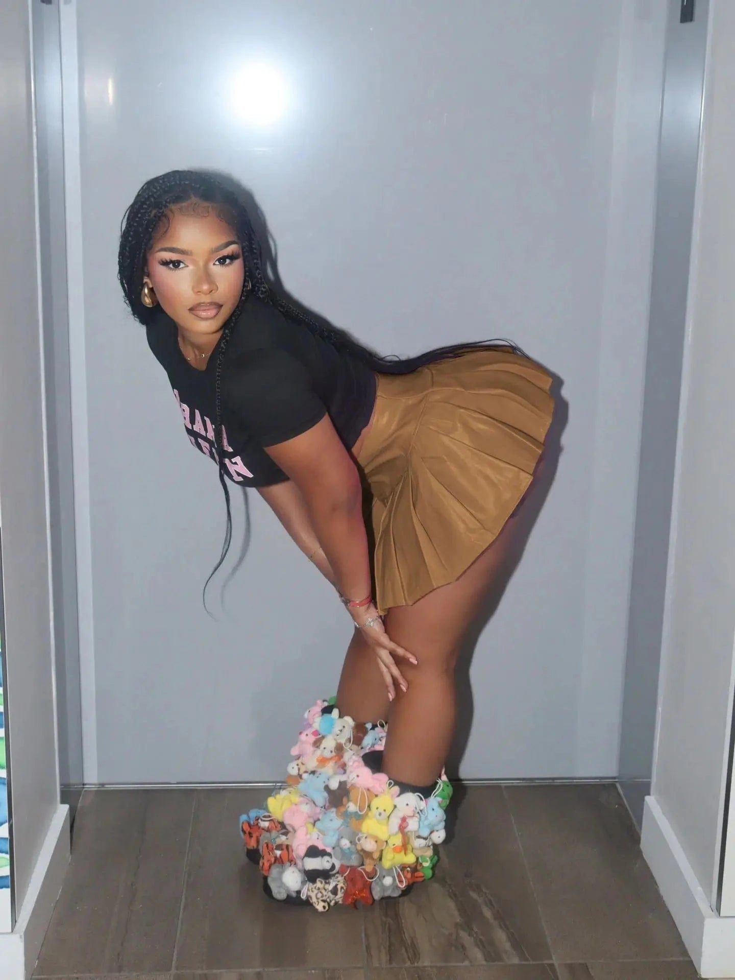 Liu Ming Autumn Hot Selling 2024 Fashion Women Casual High Street Pu Leather High Waist A Line Short Pleated Mini Skirts