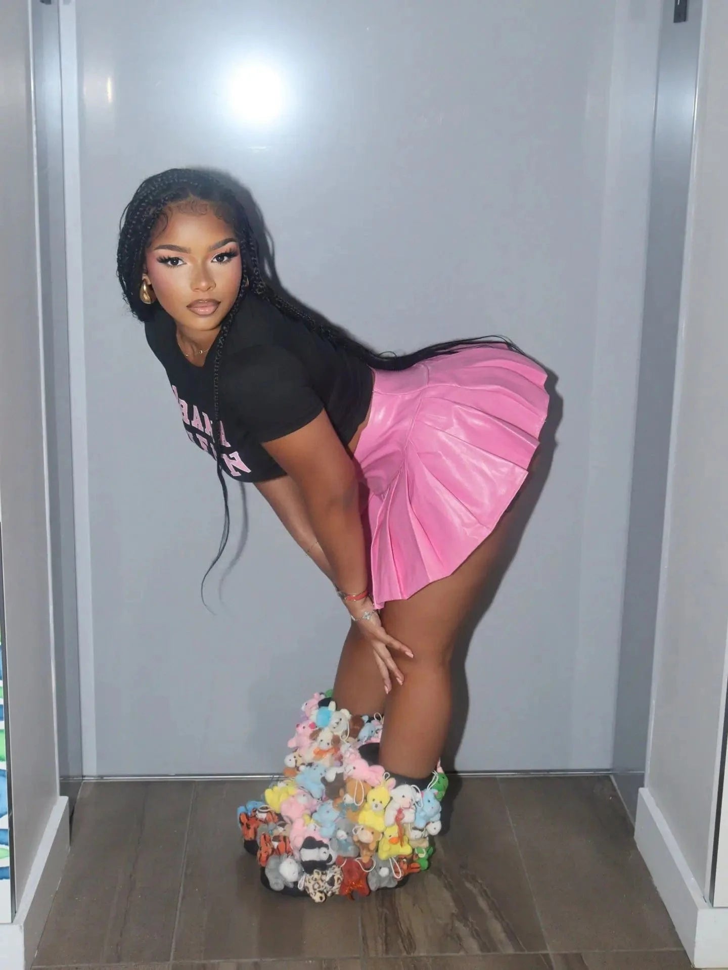 Liu Ming Autumn Hot Selling 2024 Fashion Women Casual High Street Pu Leather High Waist A Line Short Pleated Mini Skirts