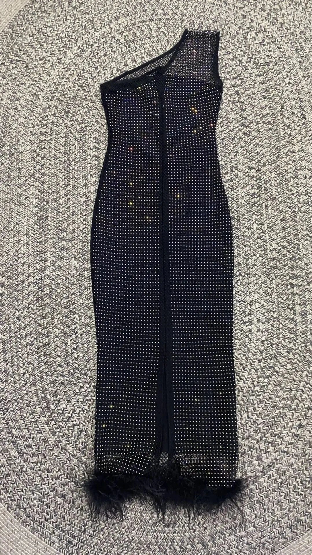 Liu Ming High End Luxury 2024 Trending Women Elegant Shining Rhinestone Birthday Party Feathers Evening Bodycon Maxi Dress