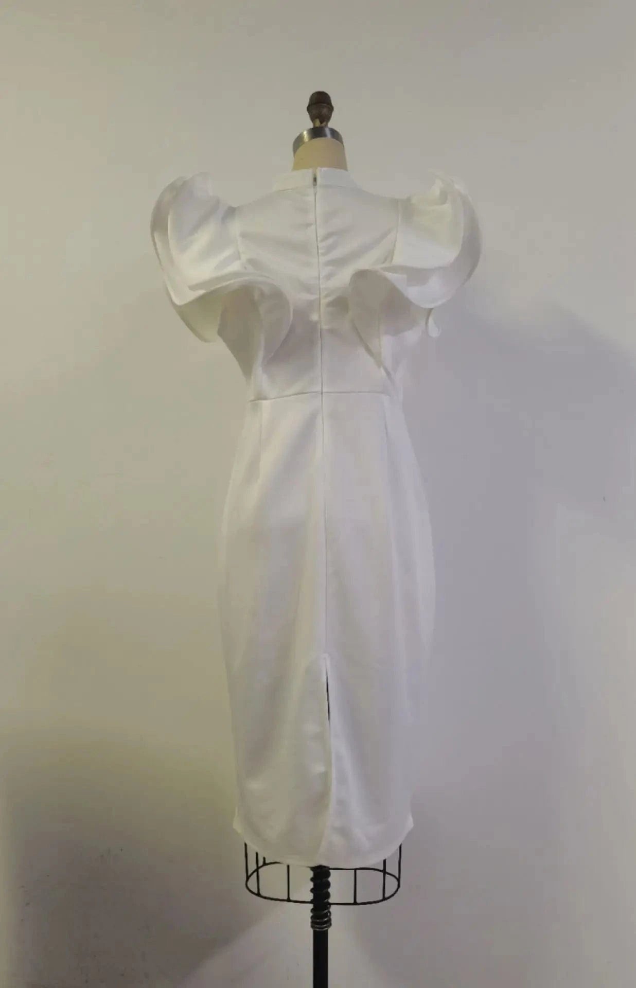 Liu Ming Hot Selling Summer Fashion 2024 Trends Elegant African Women Sleeveless Polyester White Knee Length Dress