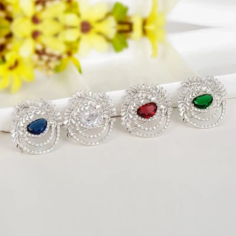 LUOTEEMI Cubic Zircon Jewelry Manufacturer Wholesale Fashion Luxury Custom Korea Design Fancy Wedding CZ Invitation Brooch Pin