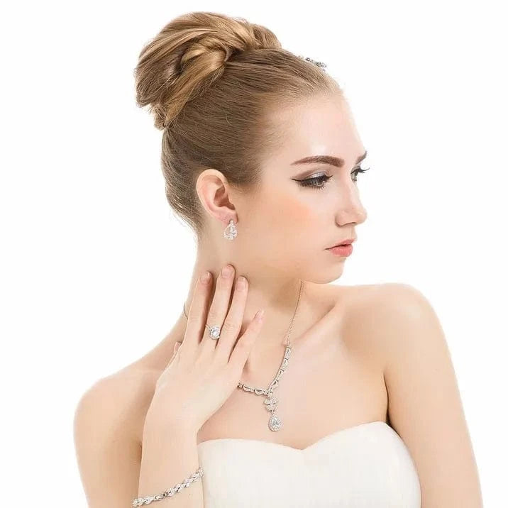 LUOTEEMI European Design Fashion White Gold Plated Party Jewelry CZ Engagement Ring for Women