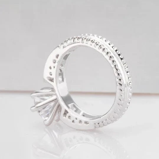 LUOTEEMI Luxury Princess Wedding Jewelry Platinum Plated Clear Zircon Women Fashion Jewellery Ladies Ring