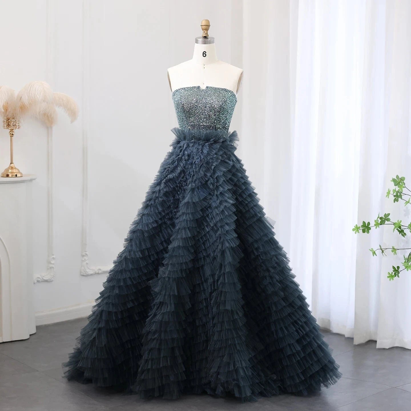 Luxury Beaded Blue Ball Gown Evening Dress 2024 Elegant Strapless Ruffles Sweet Girls Birthday Party Dresses SZ179-2