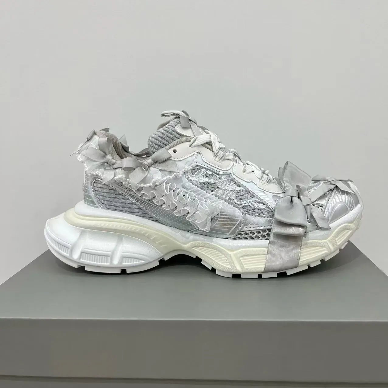 Luxury Brand Thick - soled Sports Shoes Women Bow Tie Casual Run Shoe Versatile Mesh Breathe Comfort Outdoor Large Size Women Shoe - SN Wigs & More