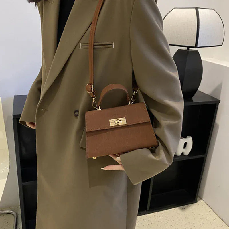 Luxury Fashion Small Square Bag Brand Design Advanced Leather Lock Simple Commuting Solid Color Texture Handbag Messenger Bag