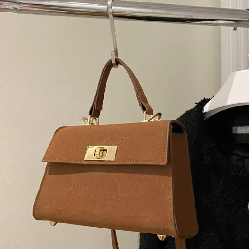 Luxury Fashion Small Square Bag Brand Design Advanced Leather Lock Simple Commuting Solid Color Texture Handbag Messenger Bag