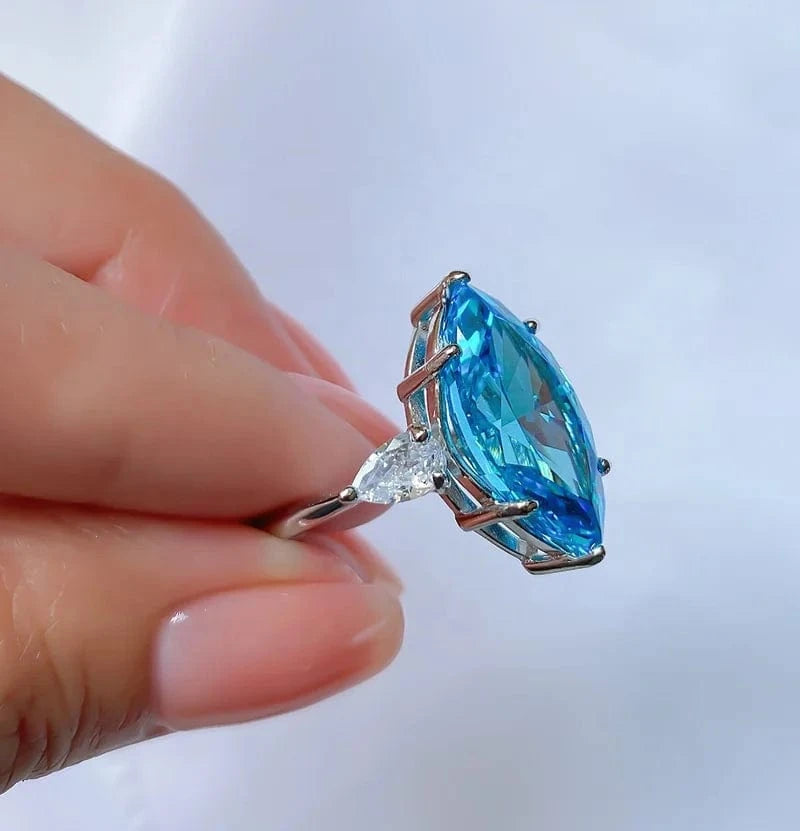 Luxury S925 Sterling Silver Jewelry High Carbon Diamond Radiant Cut Aquamarine Ring Eternal Wedding Ring Female Jewelry