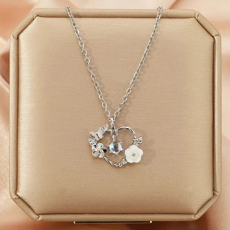 Luxury Shiny Stainless Steel 18k Gold Zircon Heart Butterfly Pendant Necklace Women Boutique Pearl Flower Leaf Necklace for Gift