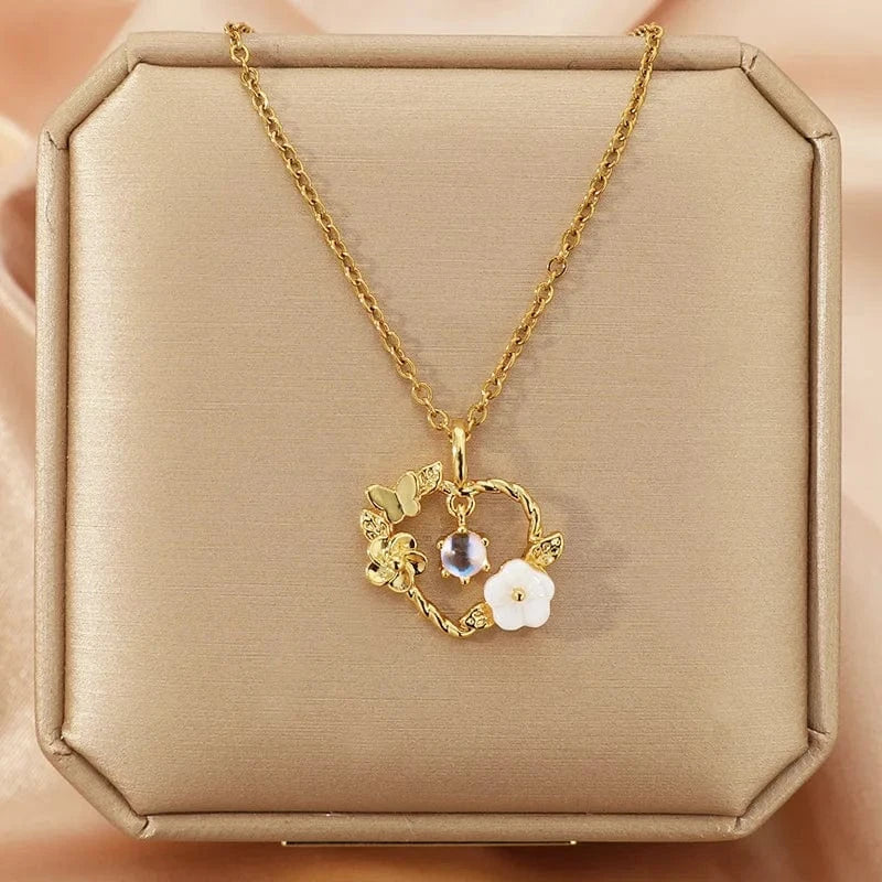 Luxury Shiny Stainless Steel 18k Gold Zircon Heart Butterfly Pendant Necklace Women Boutique Pearl Flower Leaf Necklace for Gift