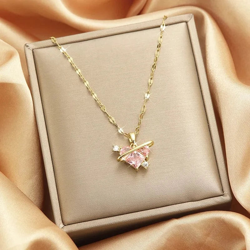 Luxury Shiny Stainless Steel 18k Gold Zircon Heart Butterfly Pendant Necklace Women Boutique Pearl Flower Leaf Necklace for Gift