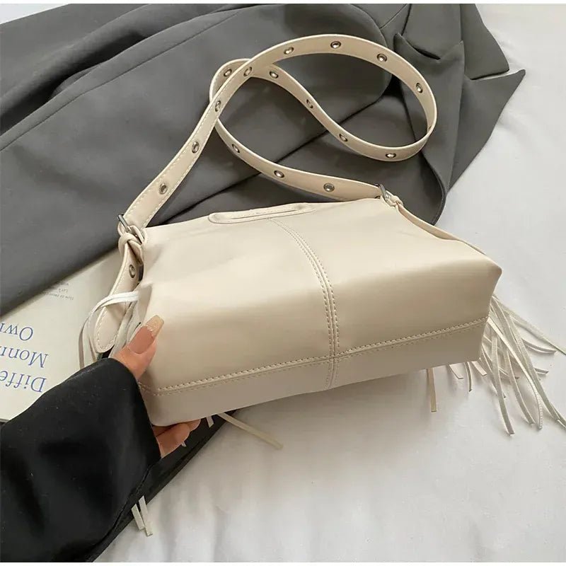 Luxury Tassel Lady Clutch With Adjust Shoulder Strap Large Capacity Shoulder Crossbody Bag Korean Fashion Versatile Dumpling Bag - SN Wigs & More