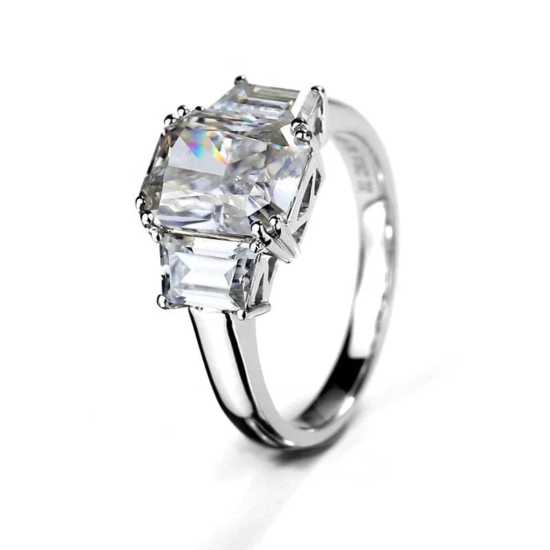 Messi Jewelry 14K/18K White Gold 3 Stone radiant cut moissanite ring