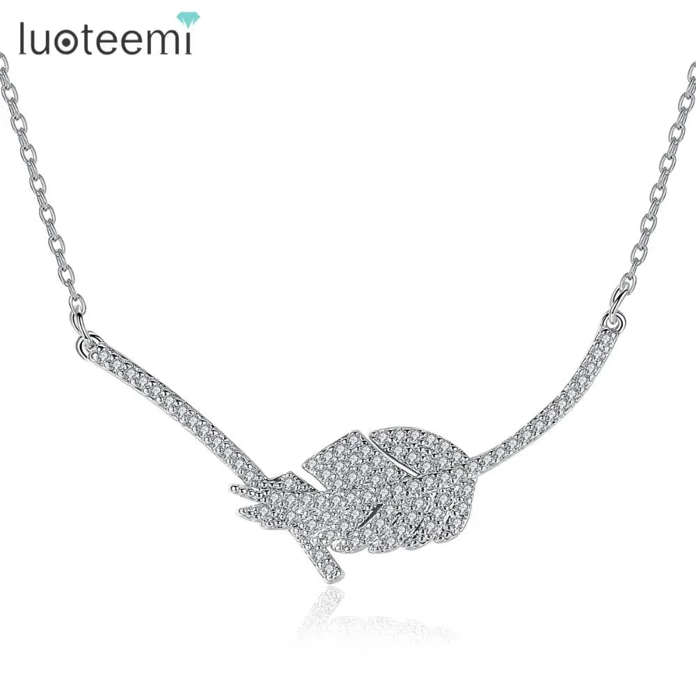 N17061501 LUOTEEMI Diamond Necklace Women Pendant Female Silver Color Clear Cubic Zircon Jewelry Leaf Zirconia Necklace