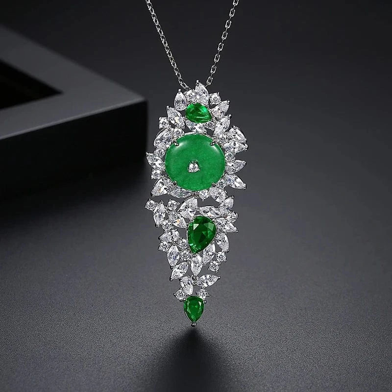 N19062832 LUOTEEMI High Quality Emerald Jard Pendant Necklaces Green Gemstone Setting Whistle Shape for Women Wholesale