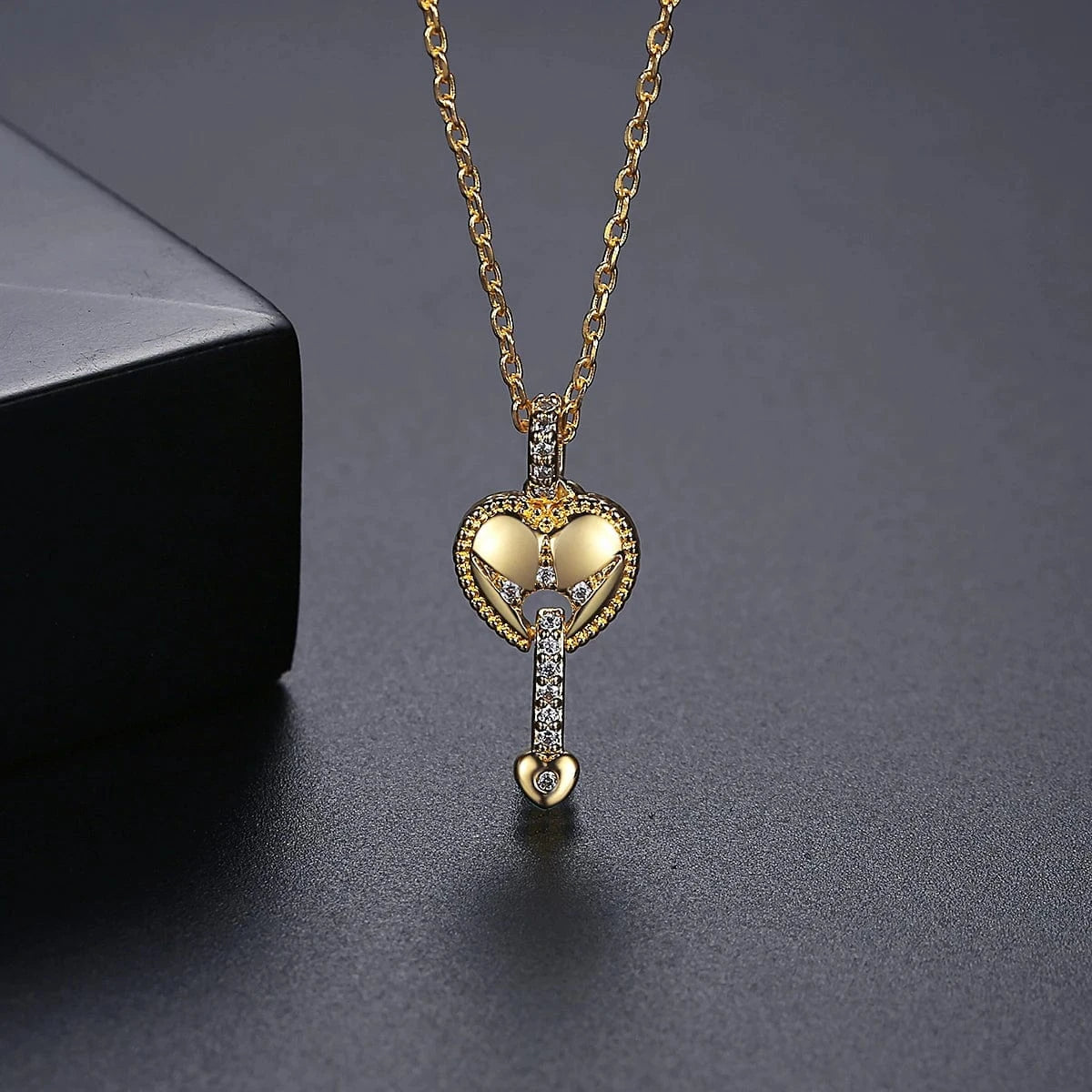 N20030310 LUOTEEMI Luxury Flower Zircon Necklace Women CZ Stone Gold Plated Jewellery Pendant Necklaces