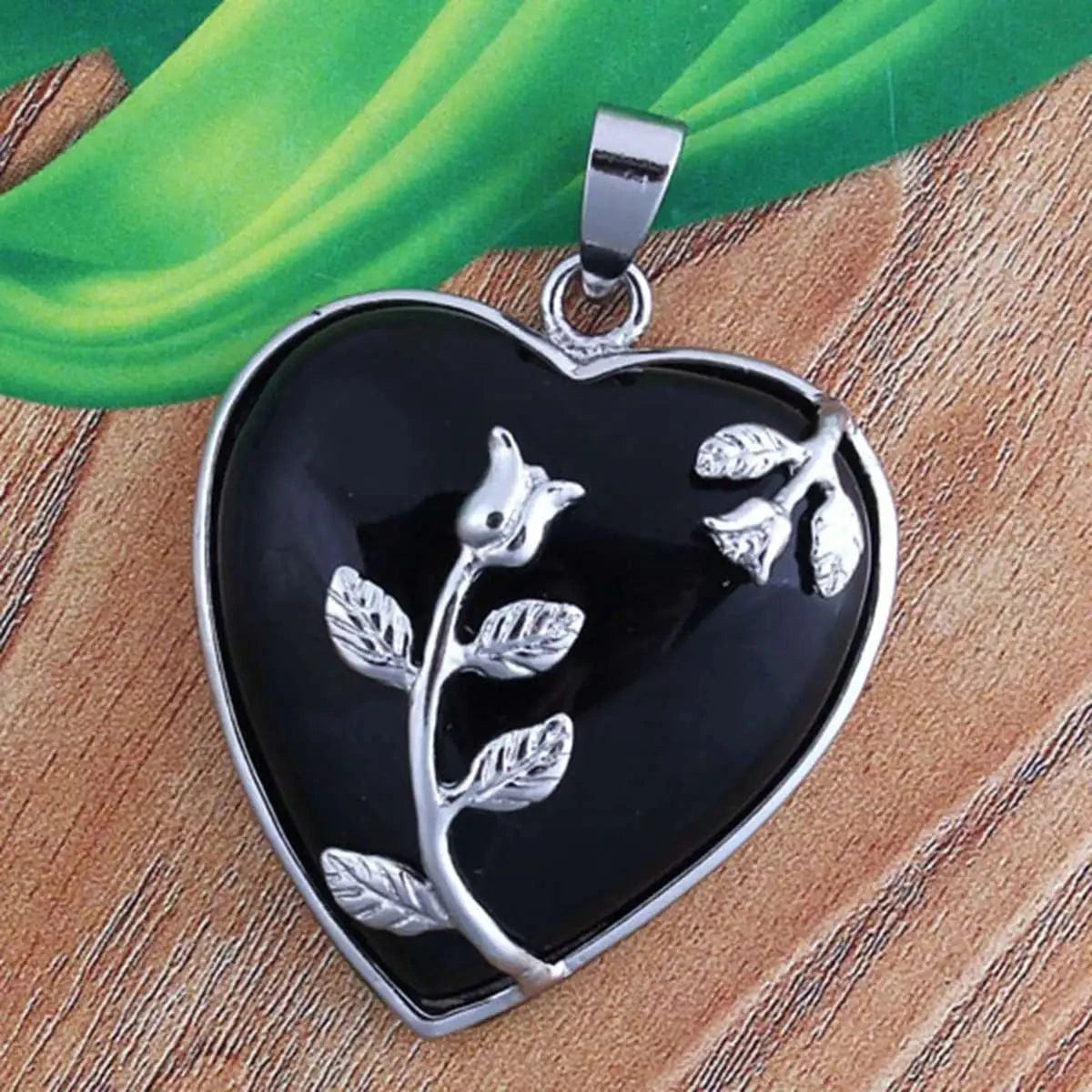 necklace pendant / Black Onyx Jewelry Silver Wrapped Leaf Heart Healing Stone Pendant Amethyst Crystal Heart Pendant Necklace for Charm Jewelry