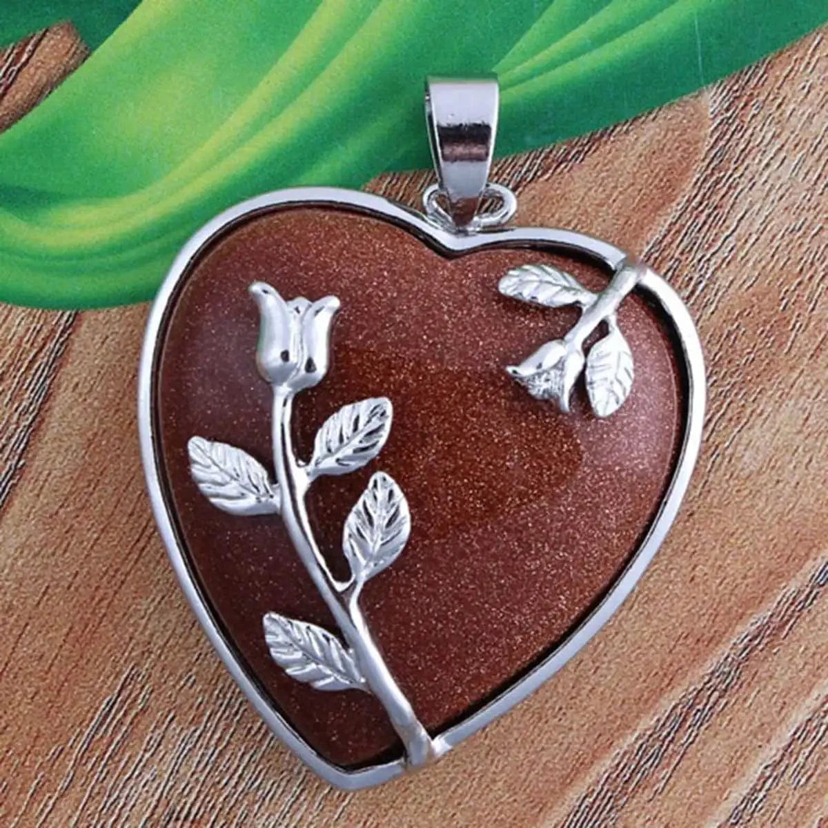 necklace pendant / Red Goldstone Jewelry Silver Wrapped Leaf Heart Healing Stone Pendant Amethyst Crystal Heart Pendant Necklace for Charm Jewelry
