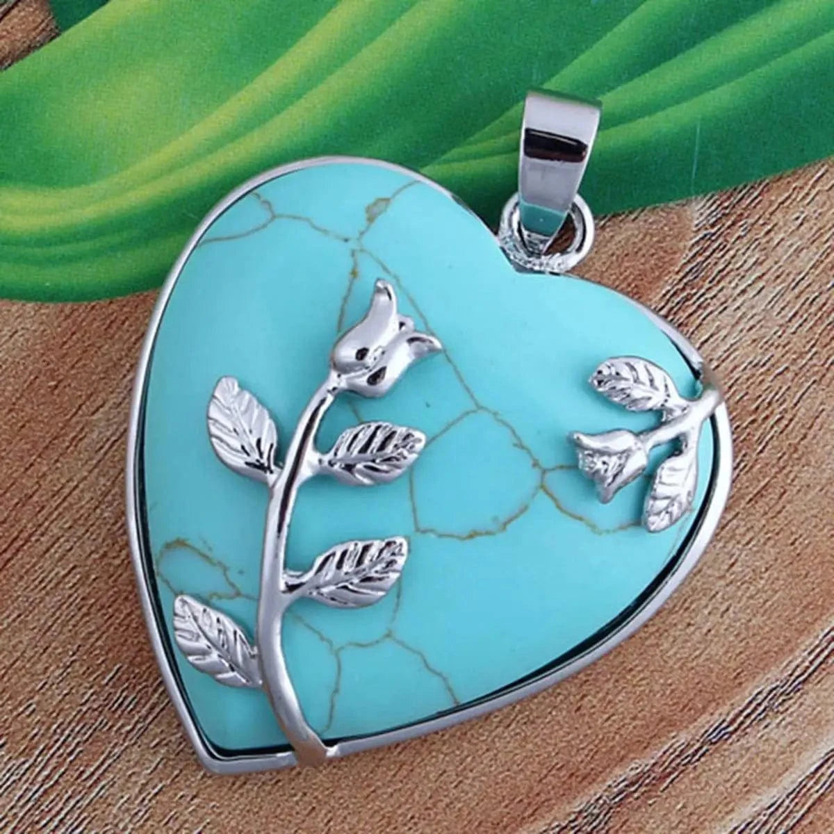 necklace pendant / Turquoise Jewelry Silver Wrapped Leaf Heart Healing Stone Pendant Amethyst Crystal Heart Pendant Necklace for Charm Jewelry
