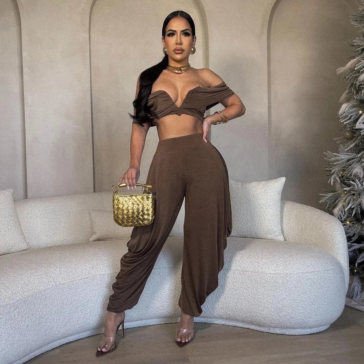 New arrivals summer 2024 S-2XL boutique fashion design ruched v neck two piece pants set