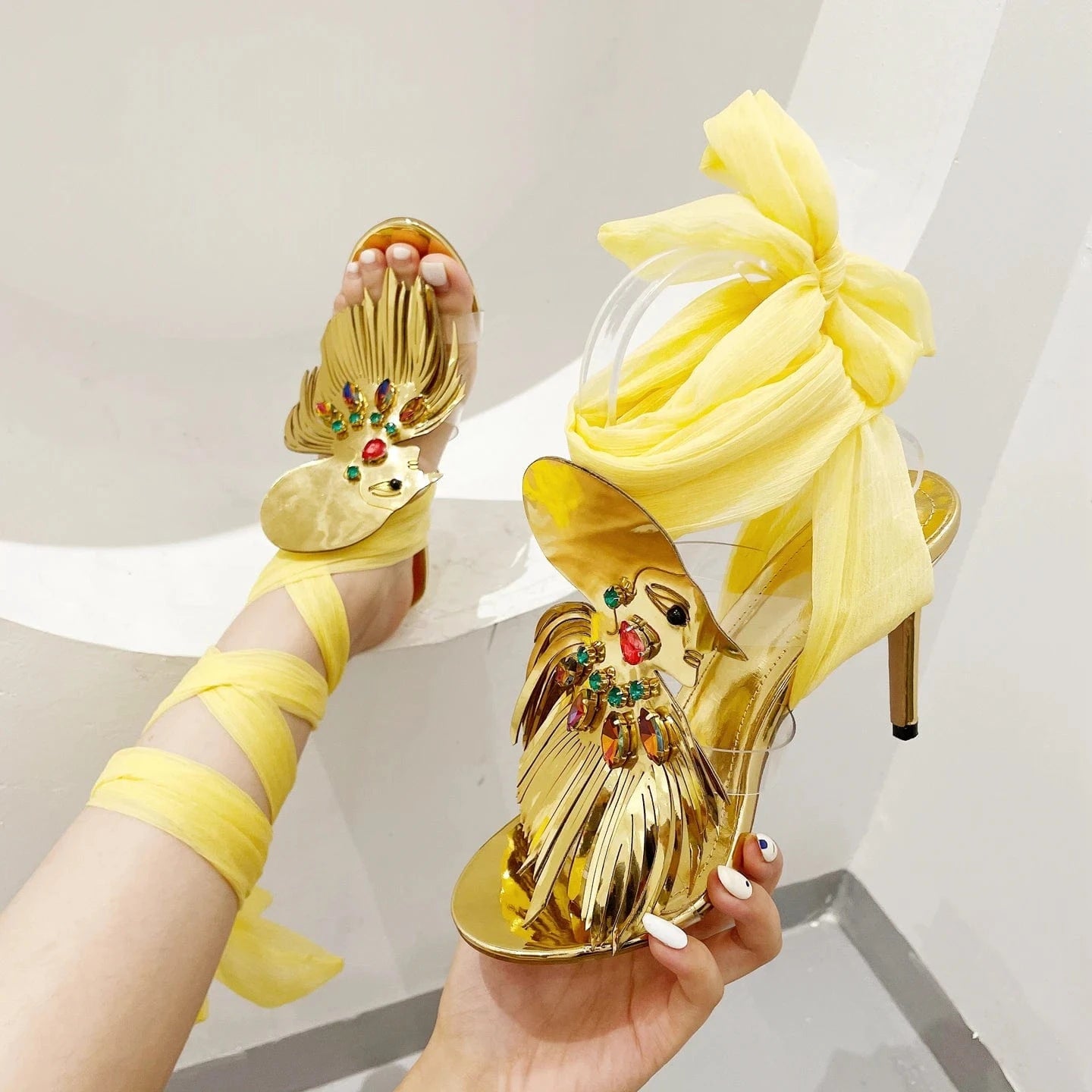 New Bow Knot Gold Sandals Ankle Buckle Peep Toe Stilettos Women High Heel Sandals Green Pink Red Summer Shoes For Women Sandals