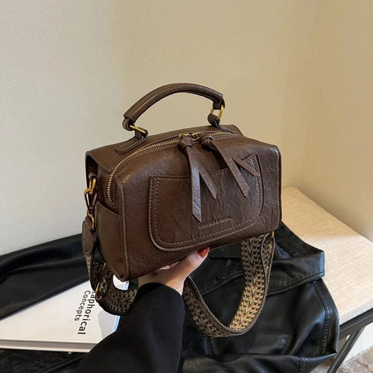 New fashion box Handbag 2024 girls Luxury handbag purse women's Trendy Design women Wide shoulder Strip bag