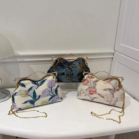New fashion handbags 2024 light feminine charm chain bags lady design purses For Women