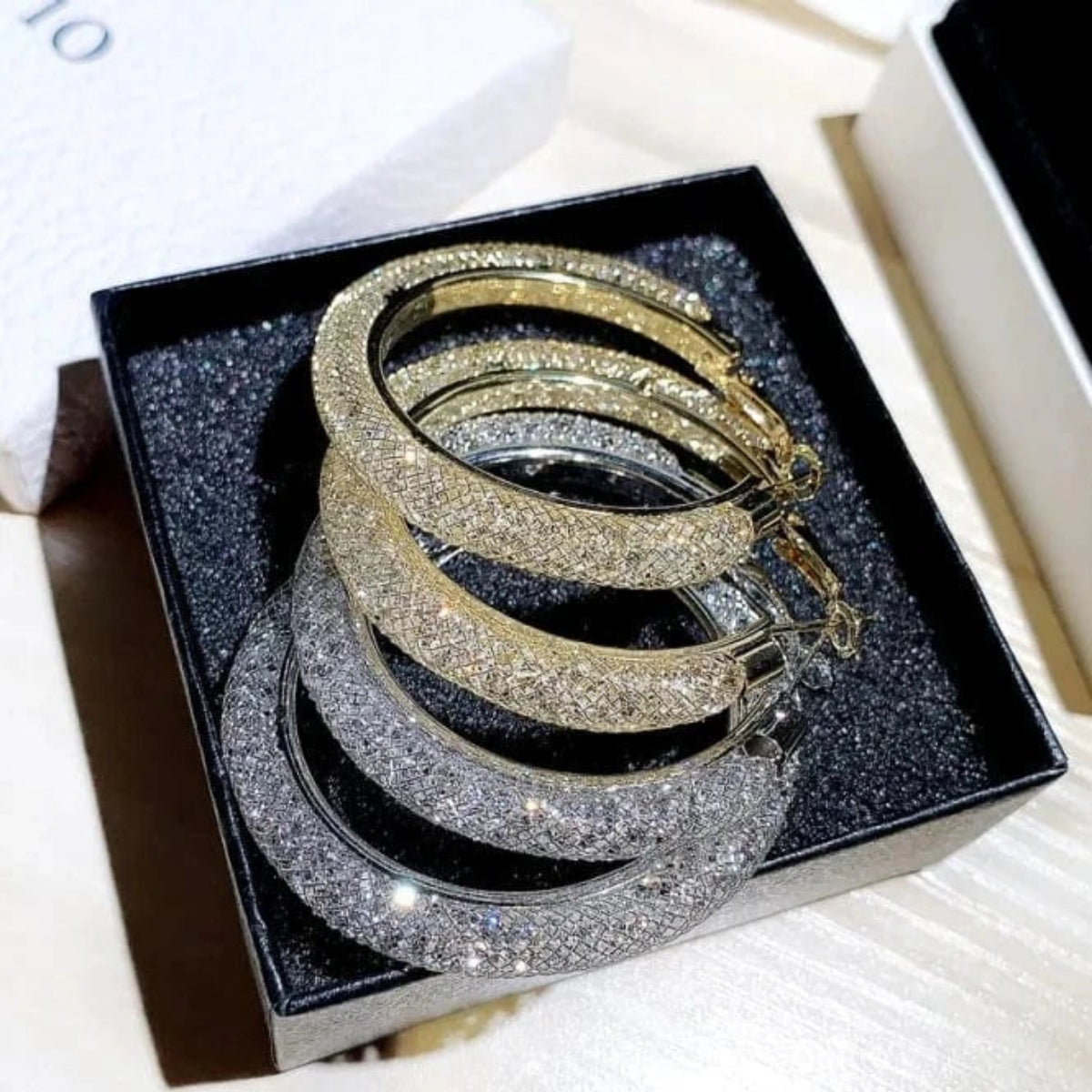 New Korean Hoop Earrings Great Circle Earrings Rhinestone Alloy Round Exaggerated Fashion for Women Gold Color and Silver Color