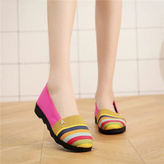 New spring and summer women the shallow mouth flat shoes casual soft bottem Old cloth shoes lady casual slip on loafers