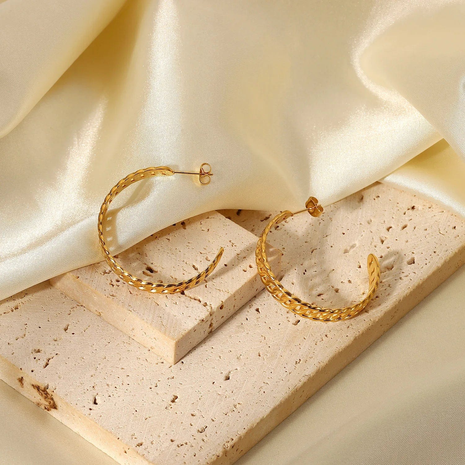 New Stainless Steel Hoop Party Girls Trendy 18K Gold Plated Cuban Chain C-Shaped Earrings For Women