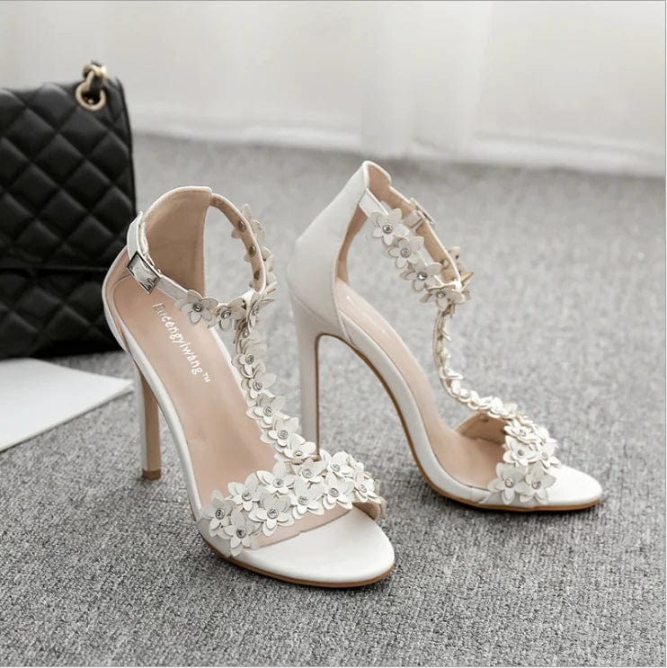 New style mature women stiletto high heel buckled flower detail sexy women fashion heels wholesale heels last design sexy sandal
