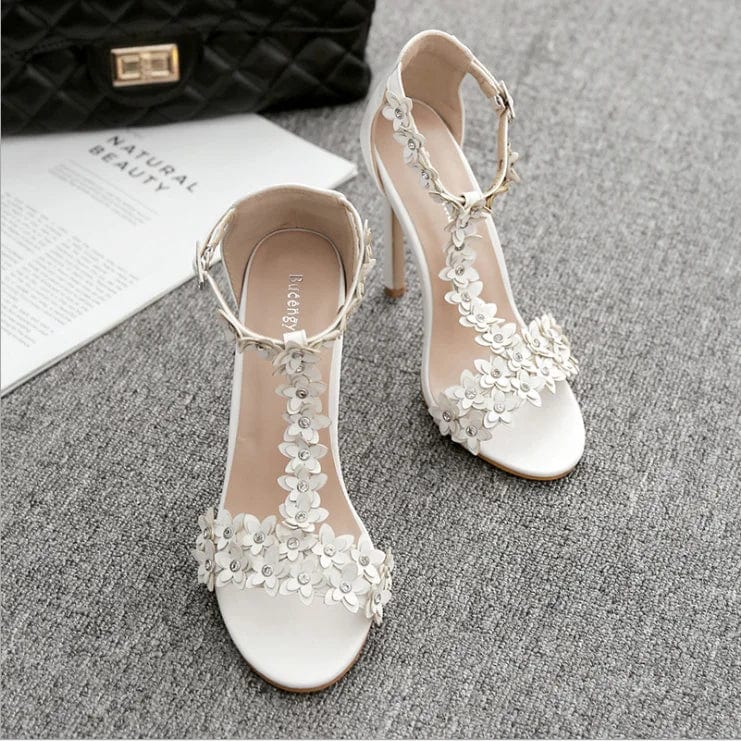 New style mature women stiletto high heel buckled flower detail sexy women fashion heels wholesale heels last design sexy sandal