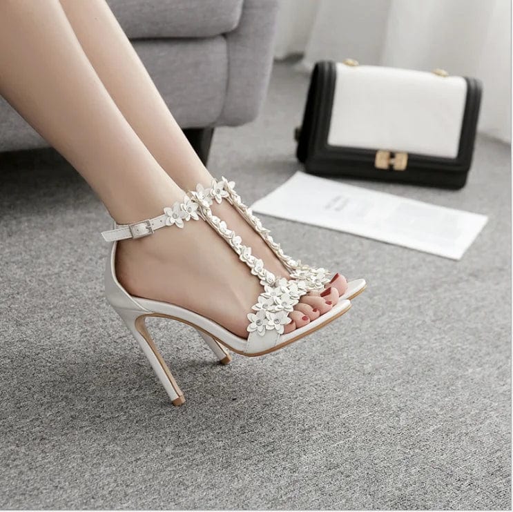 New style mature women stiletto high heel buckled flower detail sexy women fashion heels wholesale heels last design sexy sandal