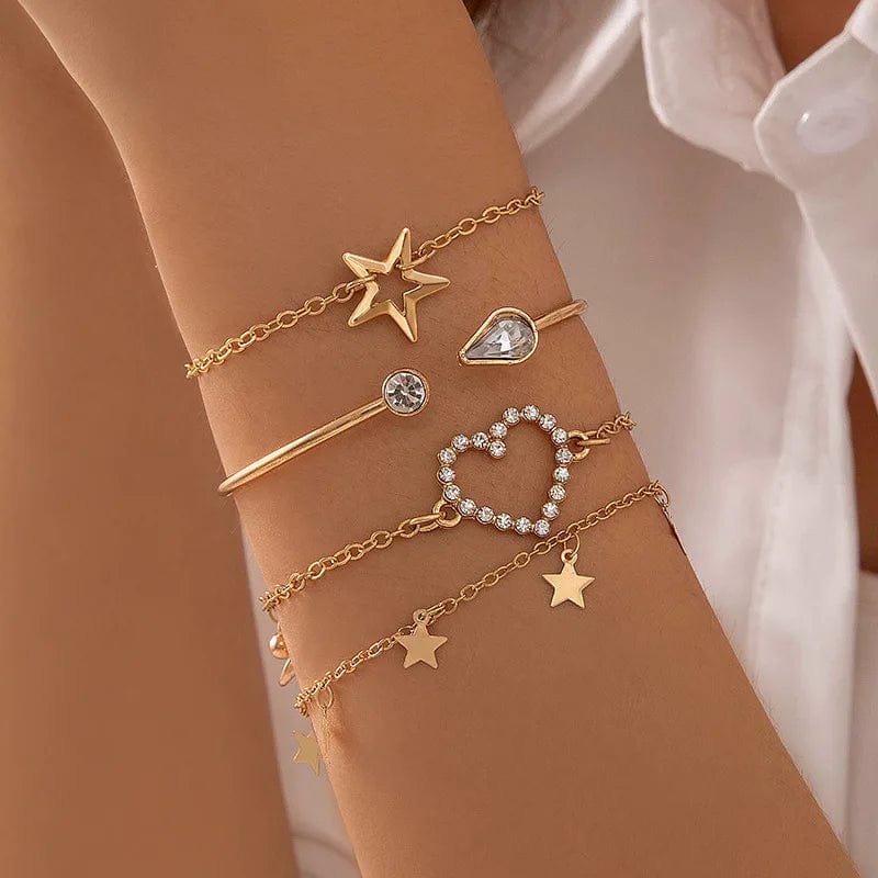 New Vintage Diamond Bracelet Simplicity And Exquisite Heart Metal Bracelet 4-Piece Set Letter Bracelet Charms Jewelry
