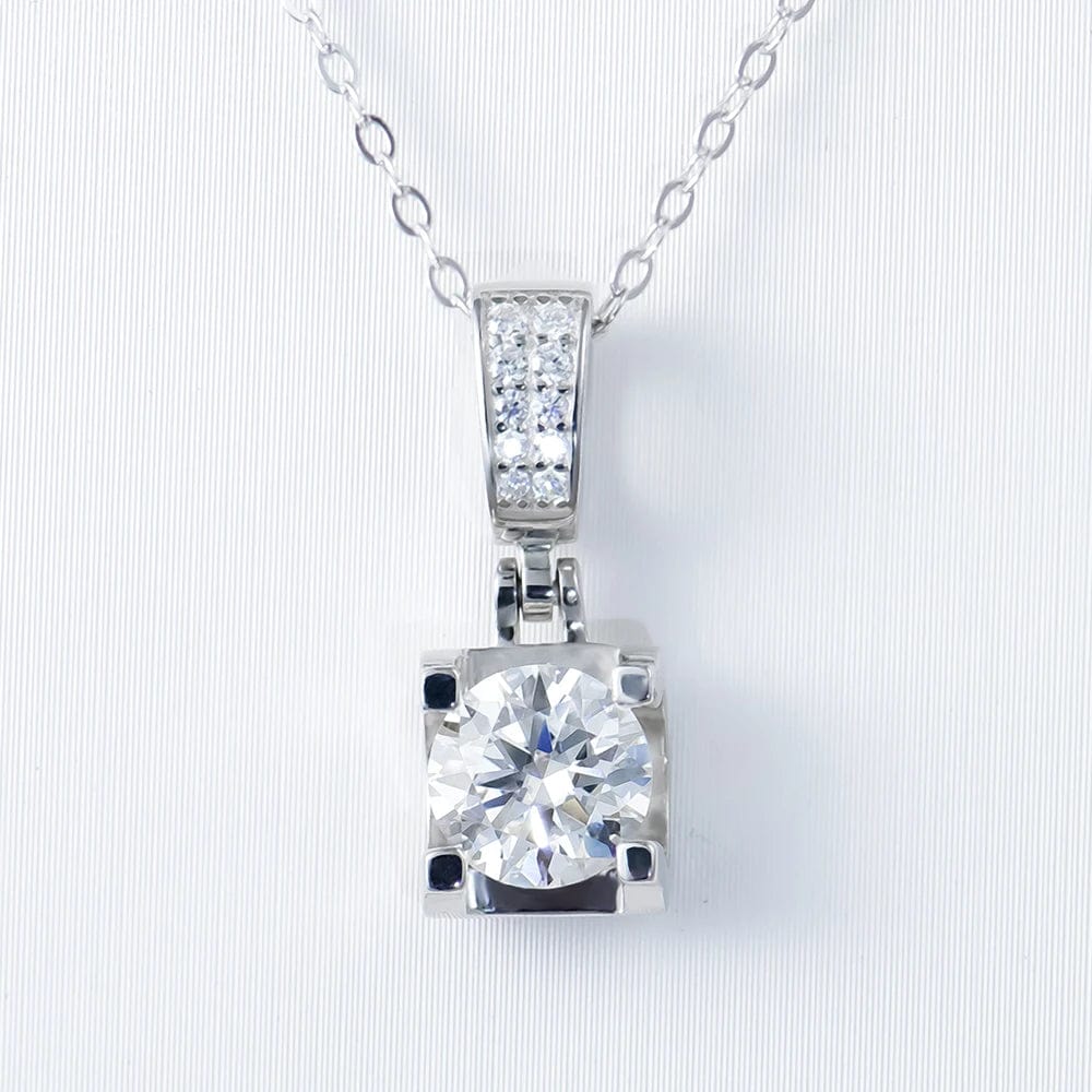 Newest 925 Silver Fine Jewelry Pendants Charms 2 carat Moissanite Diamond Gemstone Jesus Cross Classical Chain Pendant Necklace