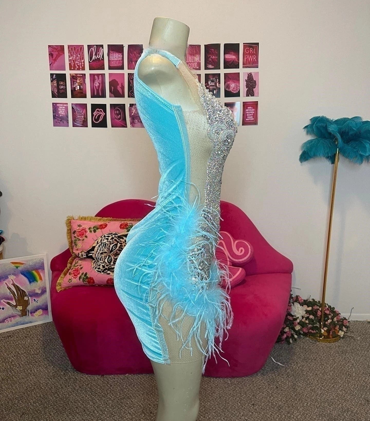 Ocstrade Glitter Rhinestone Birthday Feather Dresses Women Sexy Diamonds Sparkly Pink Beaded Short Prom Dresses 2024 Luxury