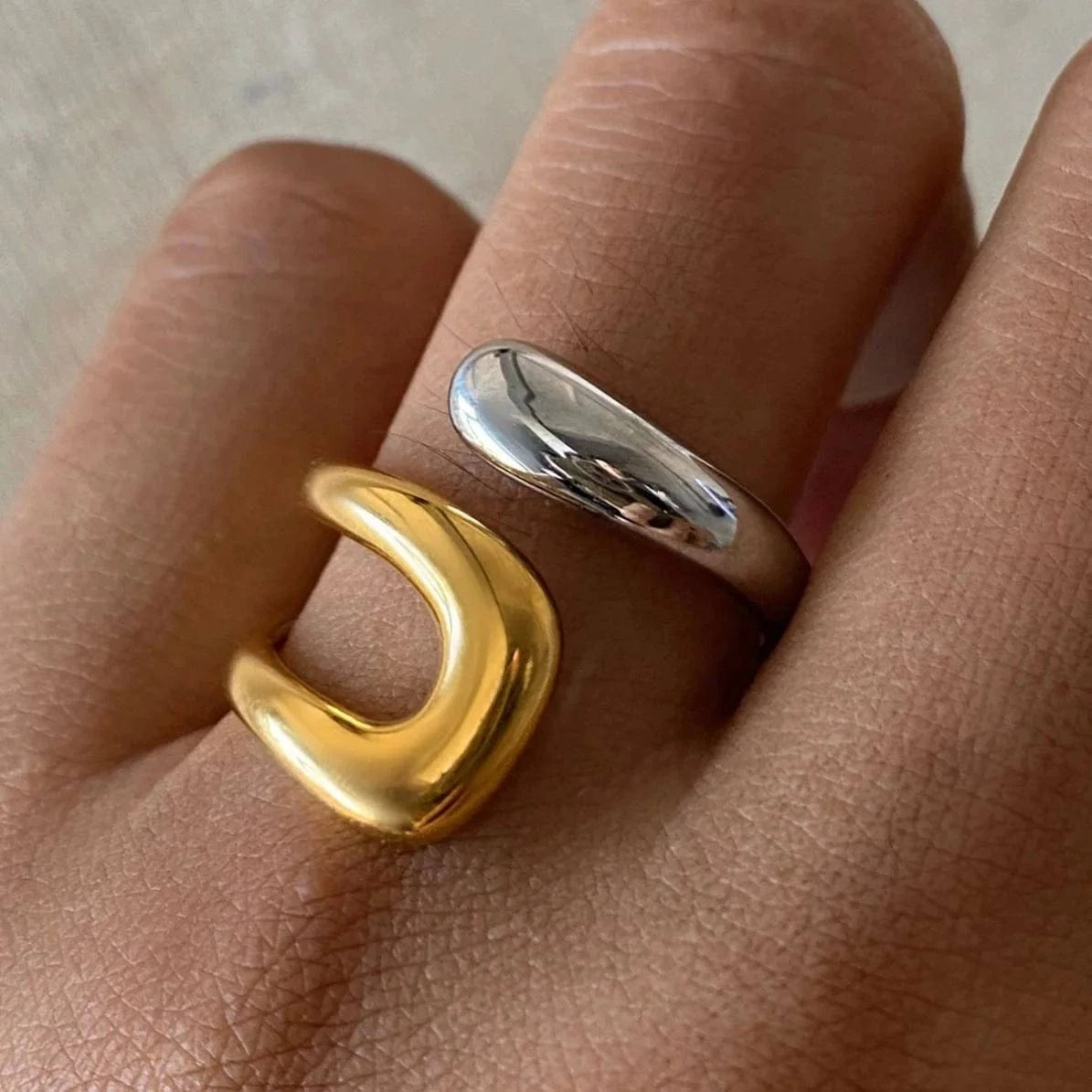 open ring / TRENDY / R2493 R2493 Design Two-tones Ring 18K PVD Gold Plated Stainless Steel  Ring Two Tone Colorblock Cross Asymmetric Open Ring For Women