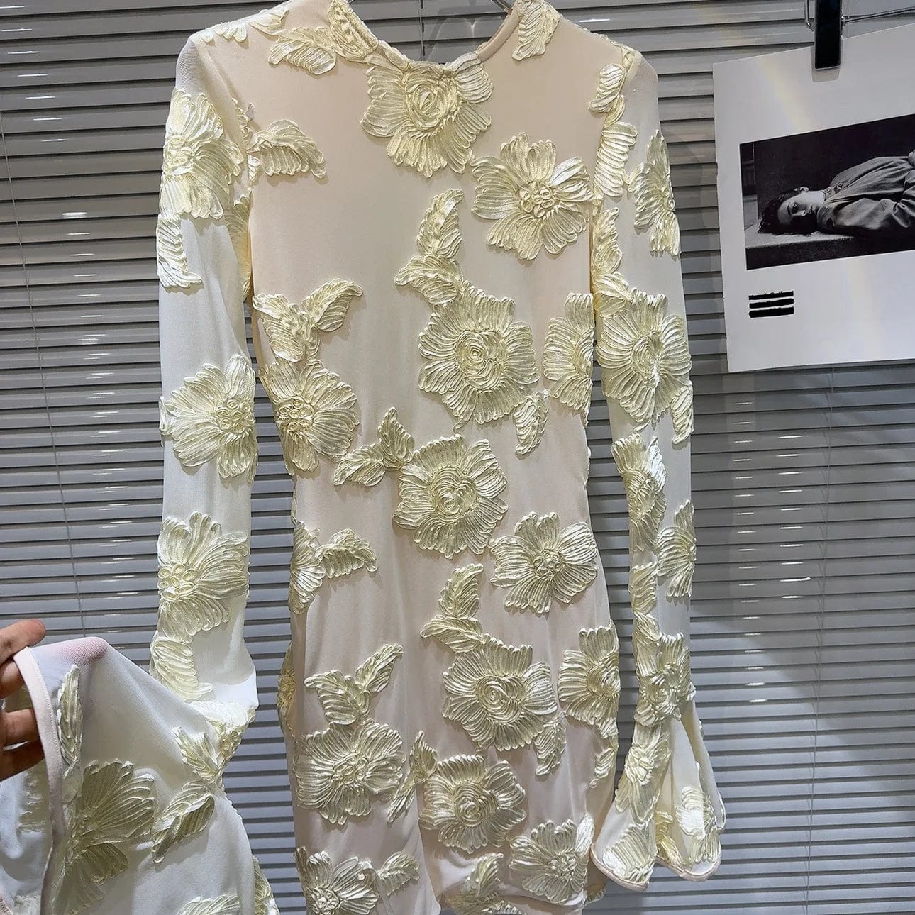 OUDINA New Arrivals Casual Western Dress For Female V-neck Braided Waist Short Sleeve Dress For Women