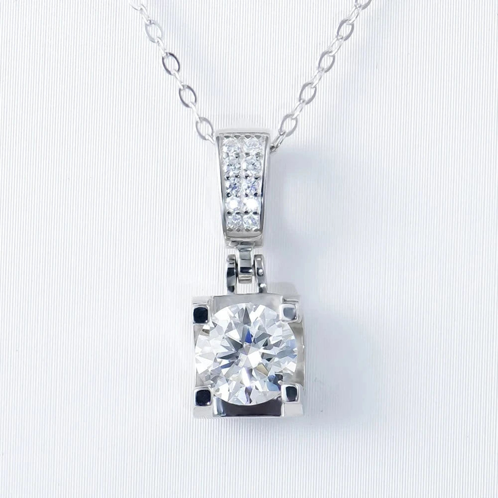 P580011-1carat Wholesale Moissanite Jewelry  925 Silver Fine Jewelry pendant necklace Classical Chain Pendant Necklace for women