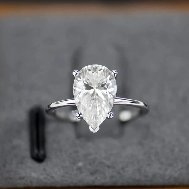 Pear shape moissanite gemstone with GRA  high quality lady's ring pear cut S925 women jewelry