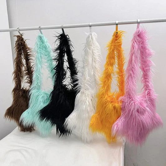 Pentagram Faux Fur Shoulder Bag Women's Fluffy Handbag Raccoon Furry Star Shape Oversized Tote Bags For Women Plush Winter Bag