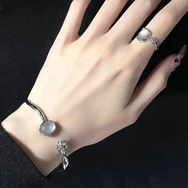 Personalised Bracelet Moonlight Stone Women Fashion Ring Opening French Gemstone Metal Bangle Ring Jewelry