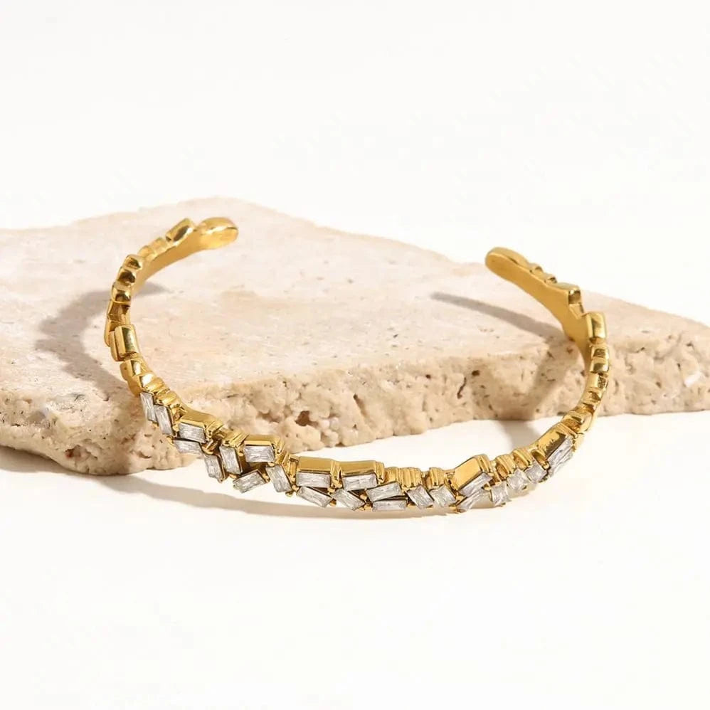 Picture / BG912 BG912 New Trendy 18k Gold Plated Stainless Steel Jewelry Party Gift Opening White Cubic Zirconia Bangles