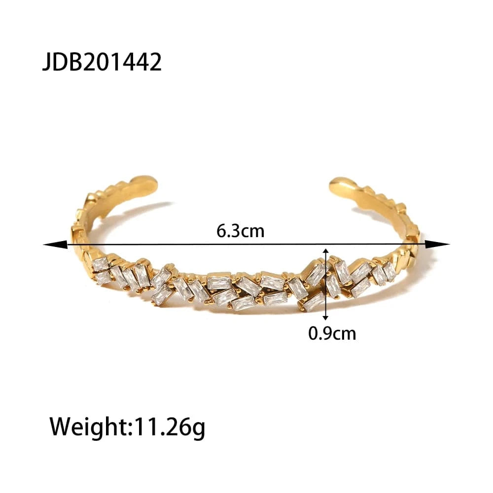Picture / BG912 BG912 New Trendy 18k Gold Plated Stainless Steel Jewelry Party Gift Opening White Cubic Zirconia Bangles