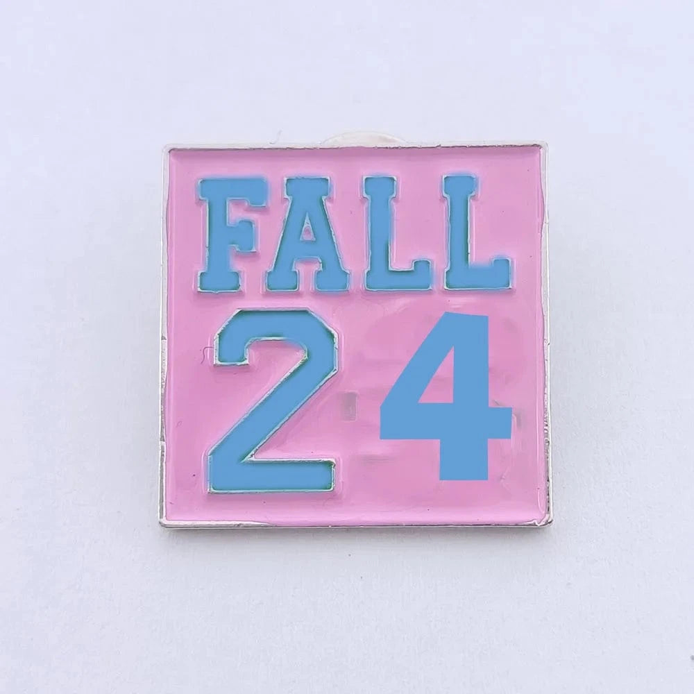 pin / blue words on pink Greek Sorority Delta Aka Green And Pink Spring 25 Brooch Pin Zeta Square Red And White FALL 24 Lapel Pin Jewellery Brooches