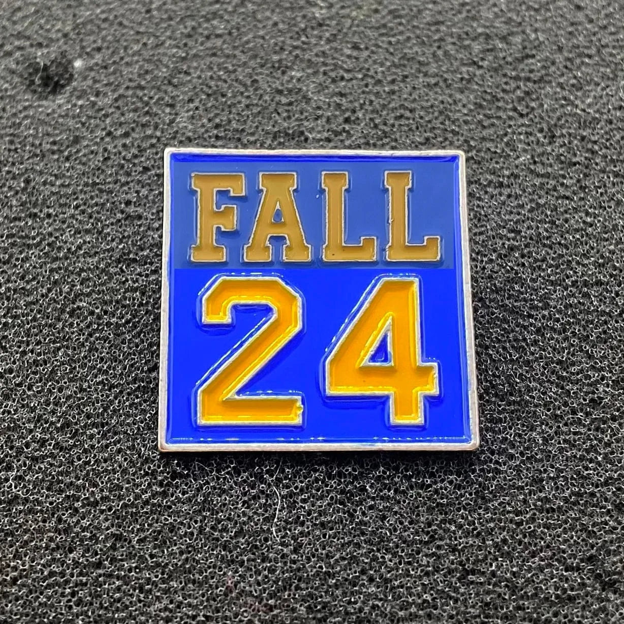 pin / yellow words on blue Greek Sorority Delta Aka Green And Pink Spring 25 Brooch Pin Zeta Square Red And White FALL 24 Lapel Pin Jewellery Brooches