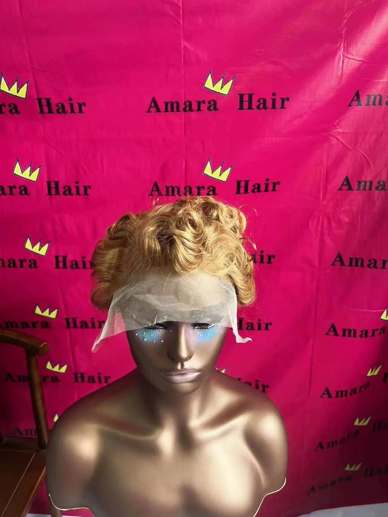 pixie wig / 12 Inches Amara hot selling brazilian pixie wigs yellow color human hair hd thin lace wig 200% density vietnamese pixie curl wigs in stock