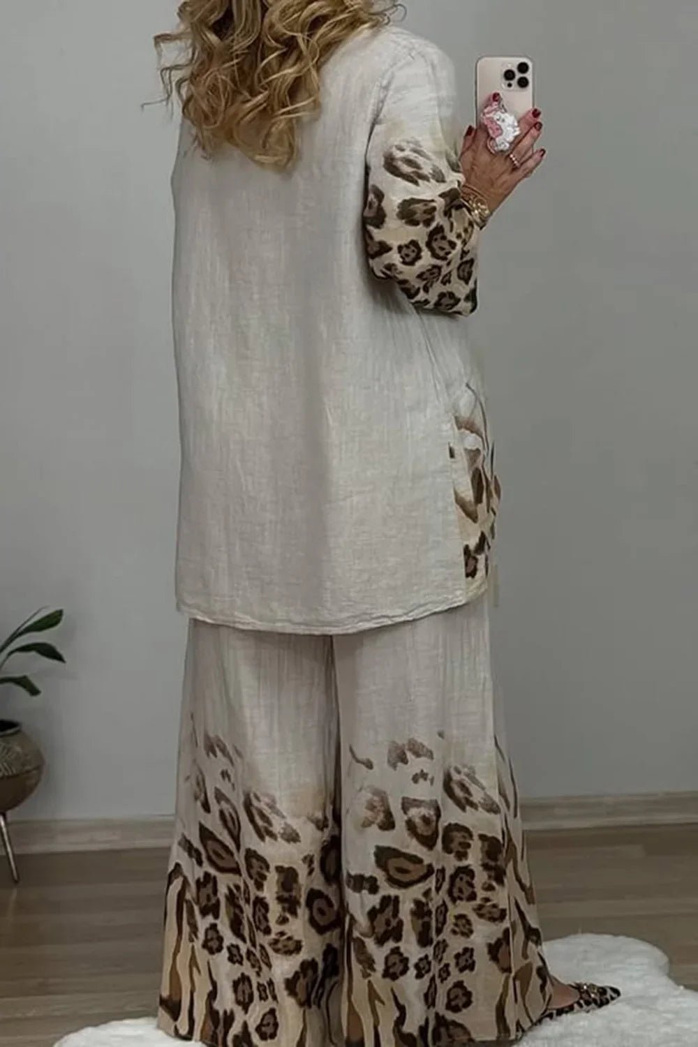Plus Size Two Piece Set With Leopard Print Round Neck Short Sleeve And Pocket Details Casual Vintage Style - SN Wigs & More