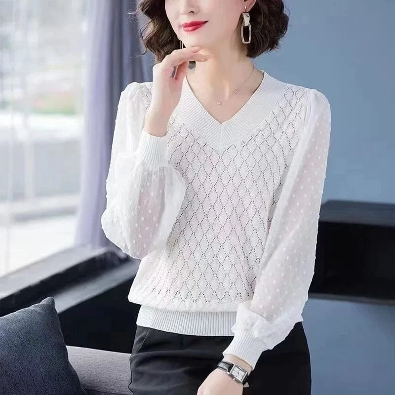 plus size / White 2024 Girls spring new arrival long sleeve sweater shirt  thin v-neck short woman sweater